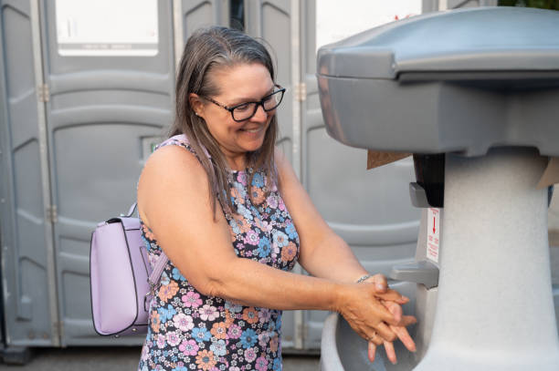 Best Porta potty delivery and setup  in Moraga, CA